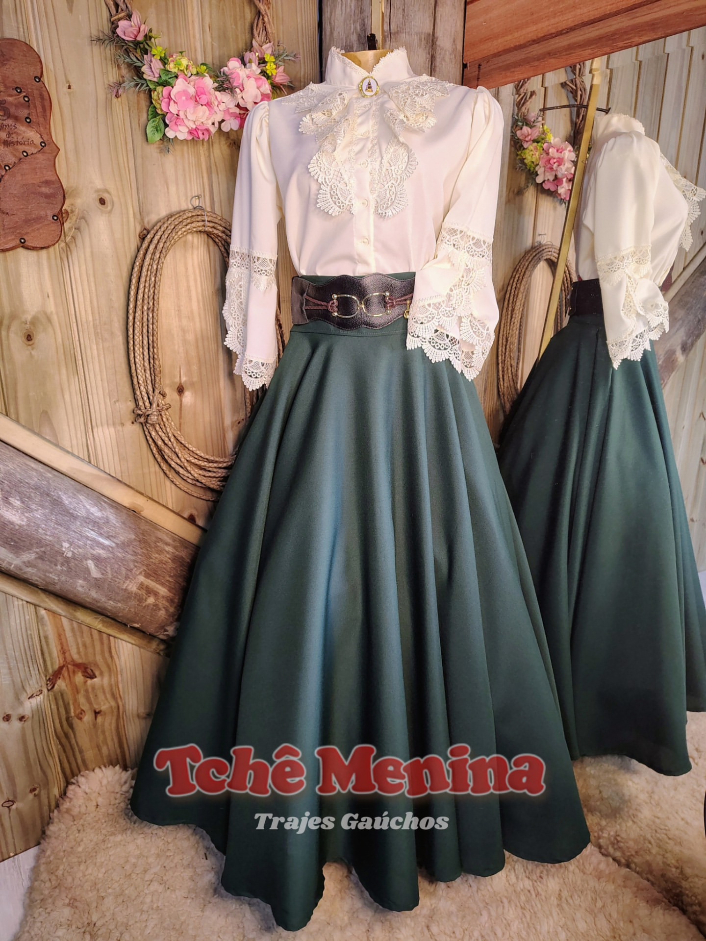 Blusa de prenda pérola, modelo simples que combina com diversos estilos